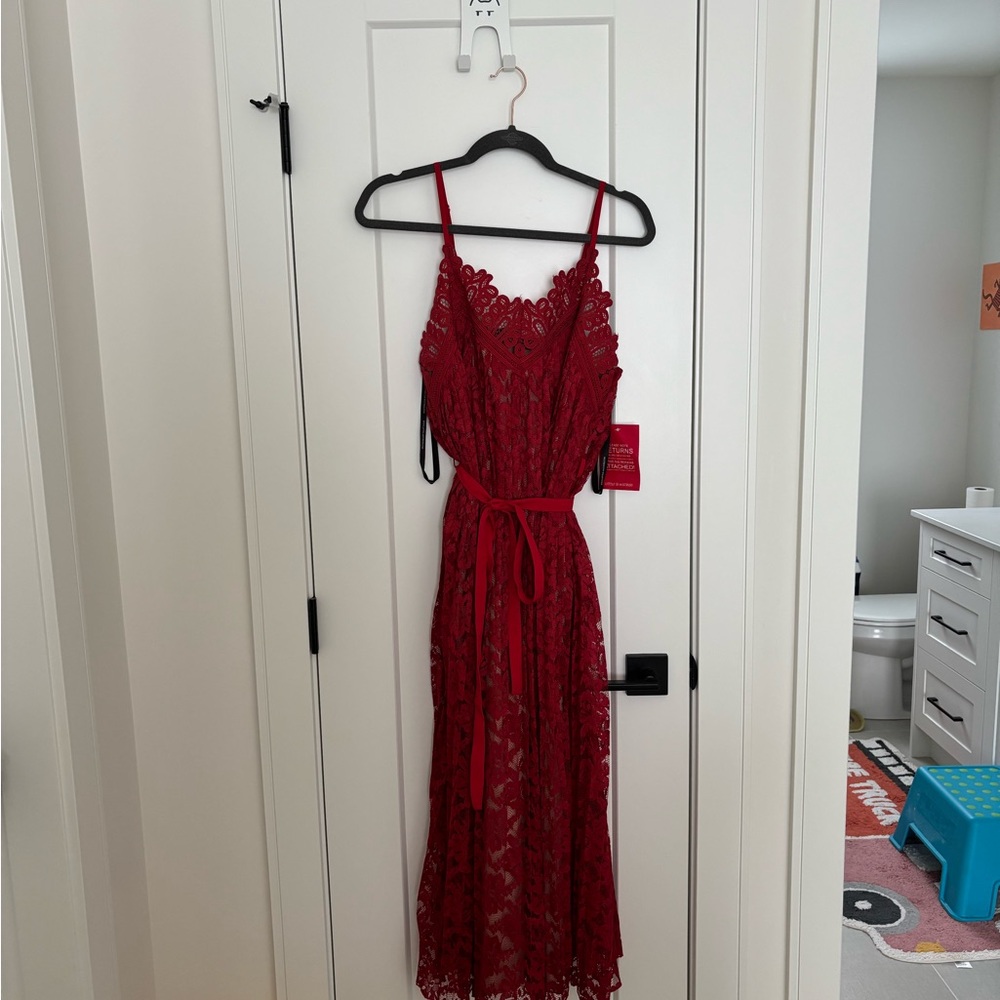 Elegant Red Lace Dress